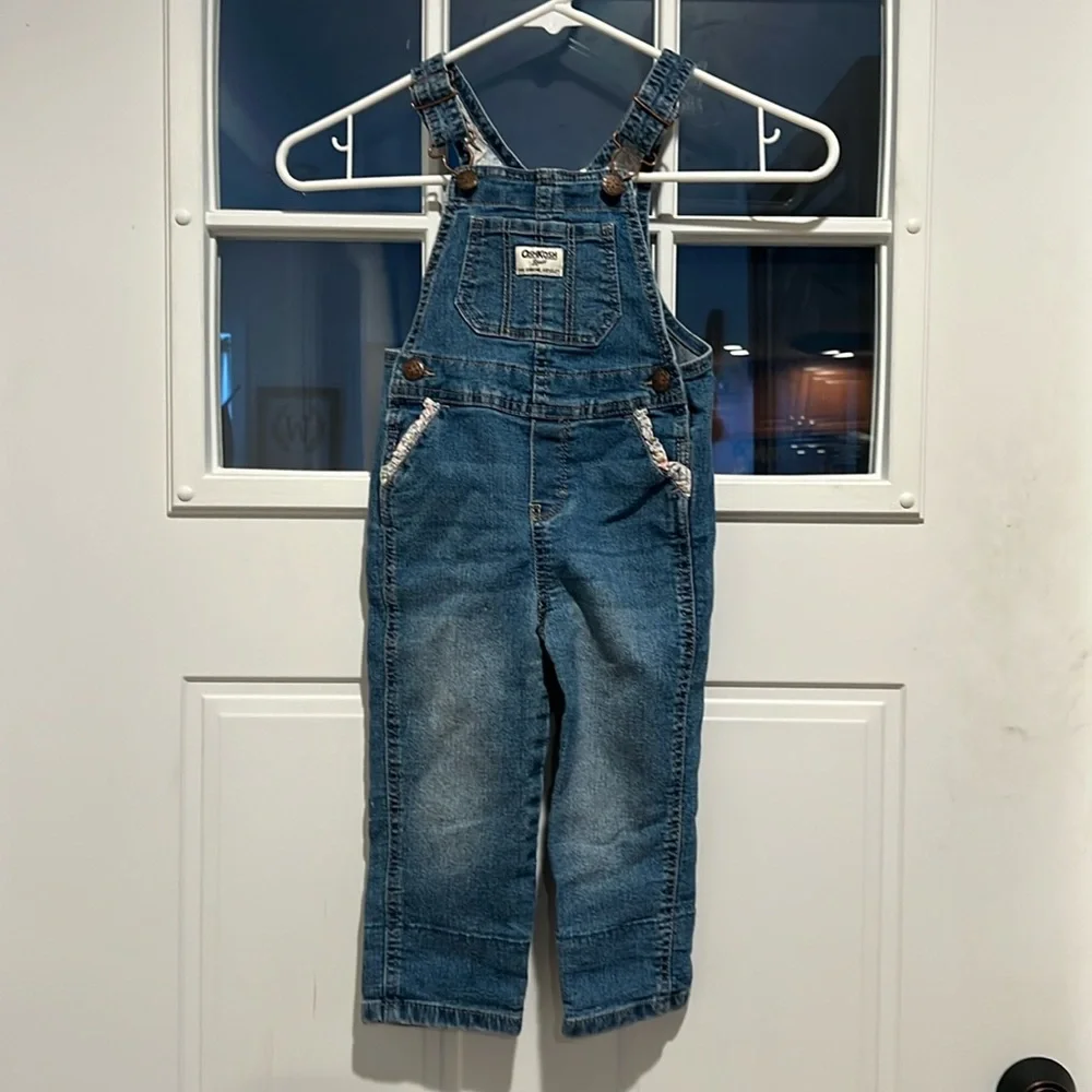 Oshkosh B’gosh 2T Denim Overalls